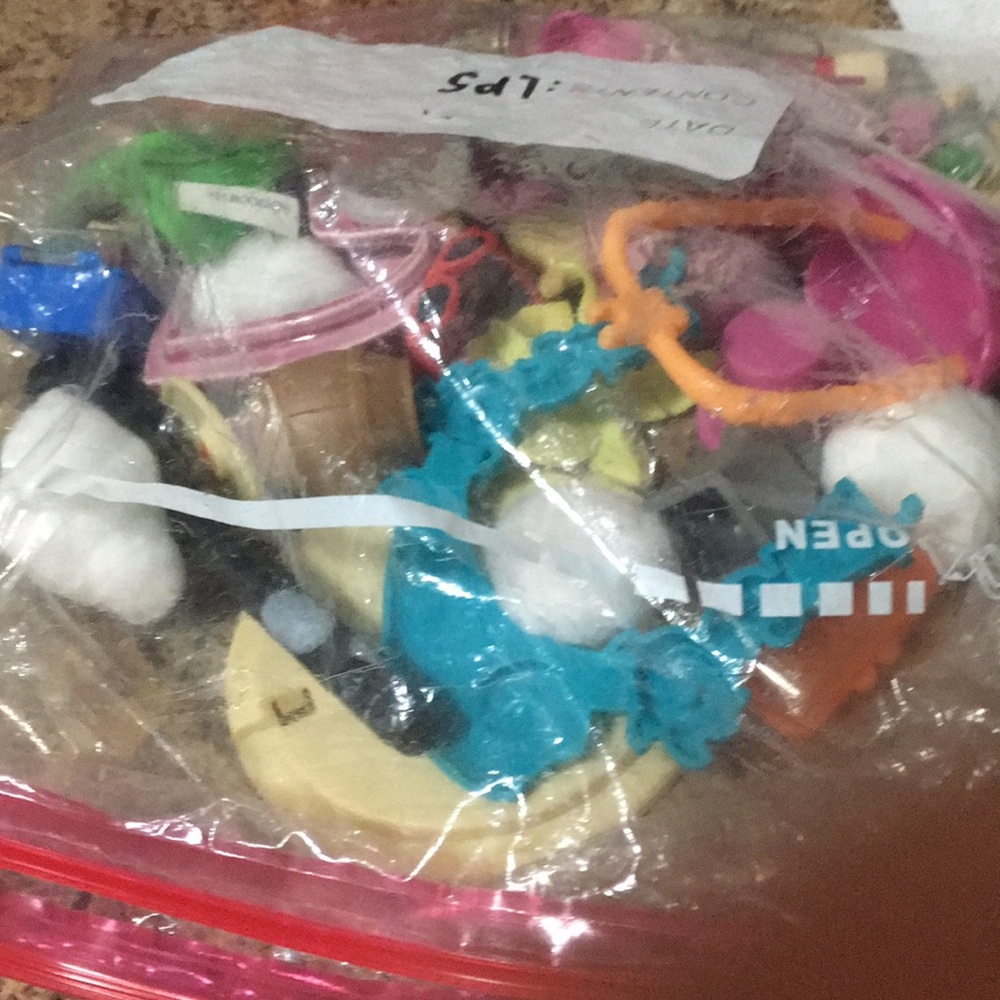Blind bag of doll accessories